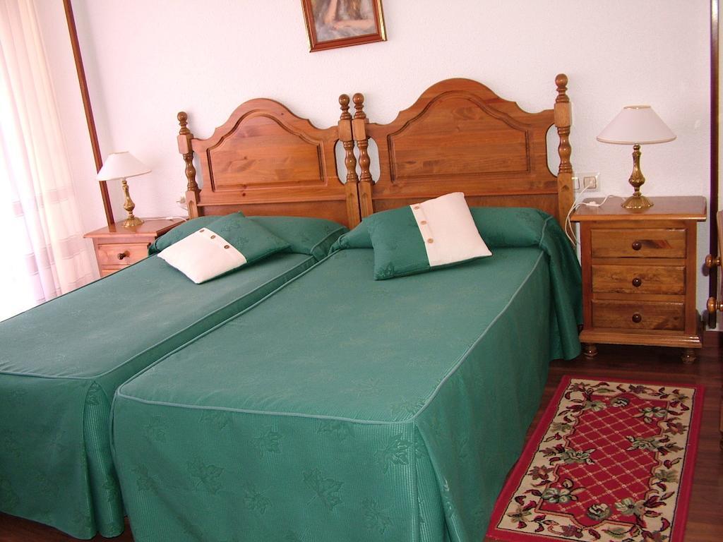 Hostal El Botero Cuzcurrita-Rio Tiron Екстер'єр фото