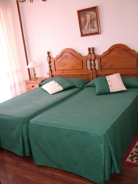 Hostal El Botero Cuzcurrita-Rio Tiron Екстер'єр фото